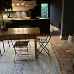 לינה וארוחת בוקר Le Pigeonnier, Et 4*