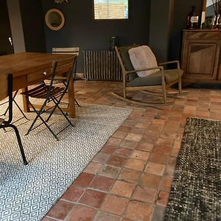 Couette-café Le Pigeonnier, Et Croix