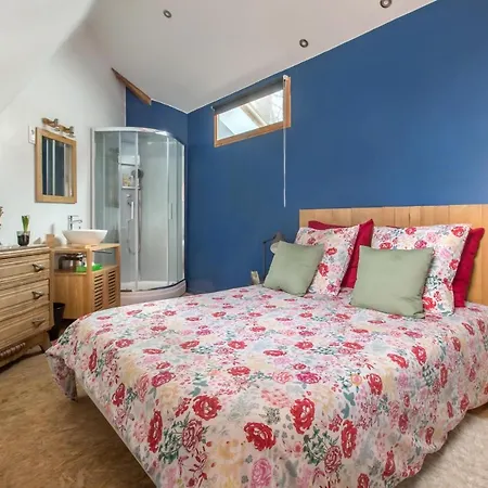 Bed & Breakfast Le Pigeonnier, Et Croix