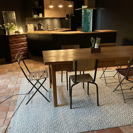 Le Pigeonnier, Et Couette-café 4*