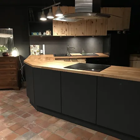 Couette-café Le Pigeonnier, Et Croix