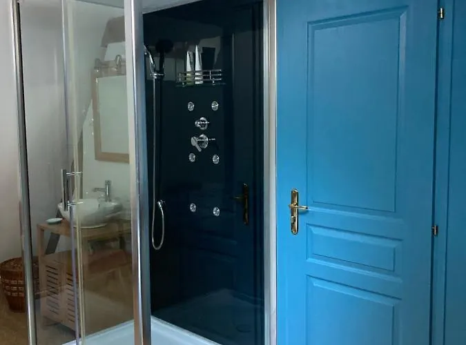 Bed & Breakfast Le Pigeonnier, Et Croix