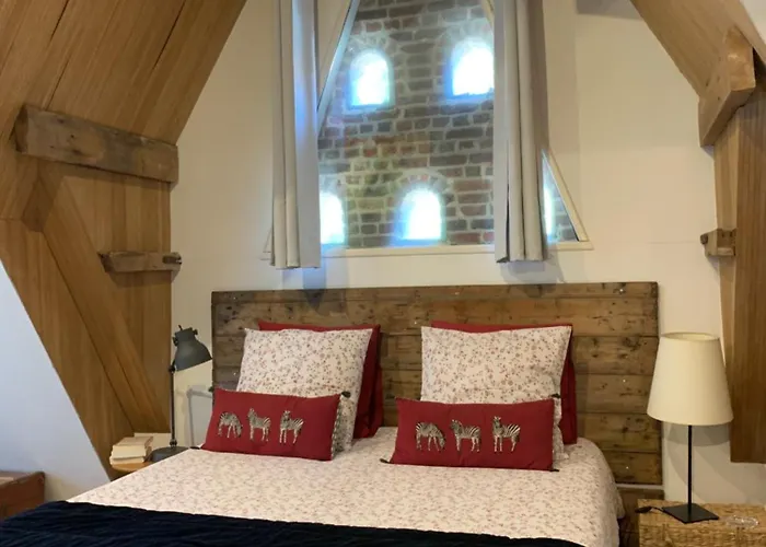 Bed & Breakfast Le Pigeonnier, Et 4*